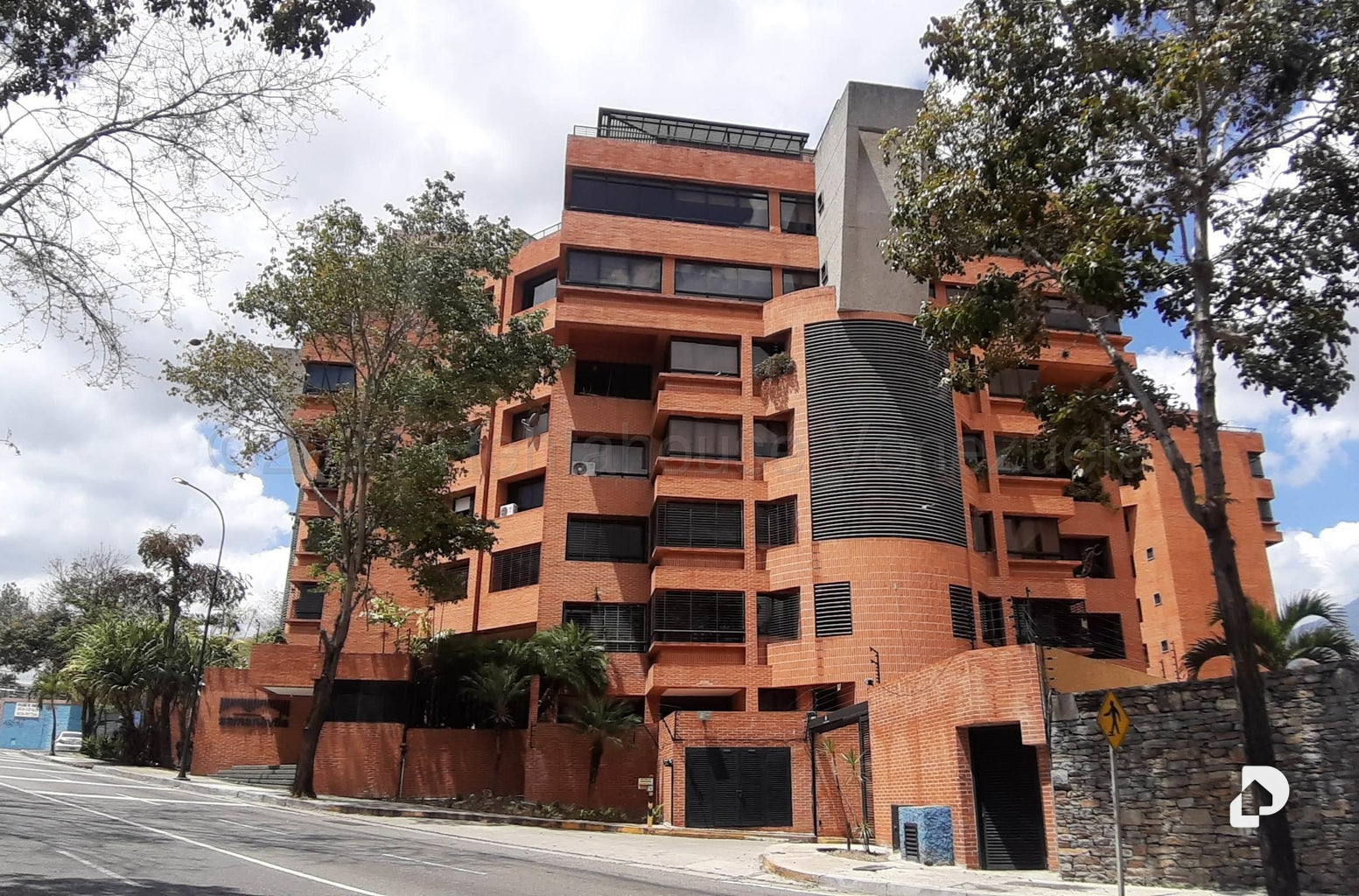 Apartamento en Los Samanes, Caracas – 1
