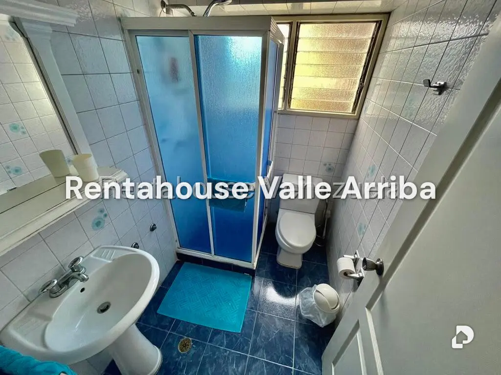 Apartamento en Los Palos Grandes, Caracas – 11
