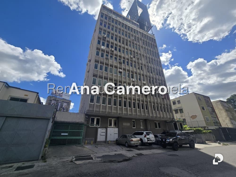 Local comercial en Bello Monte, Caracas – 1