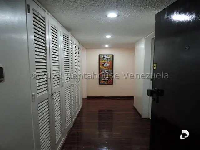 Apartamento en El Hatillo, Caracas – 24
