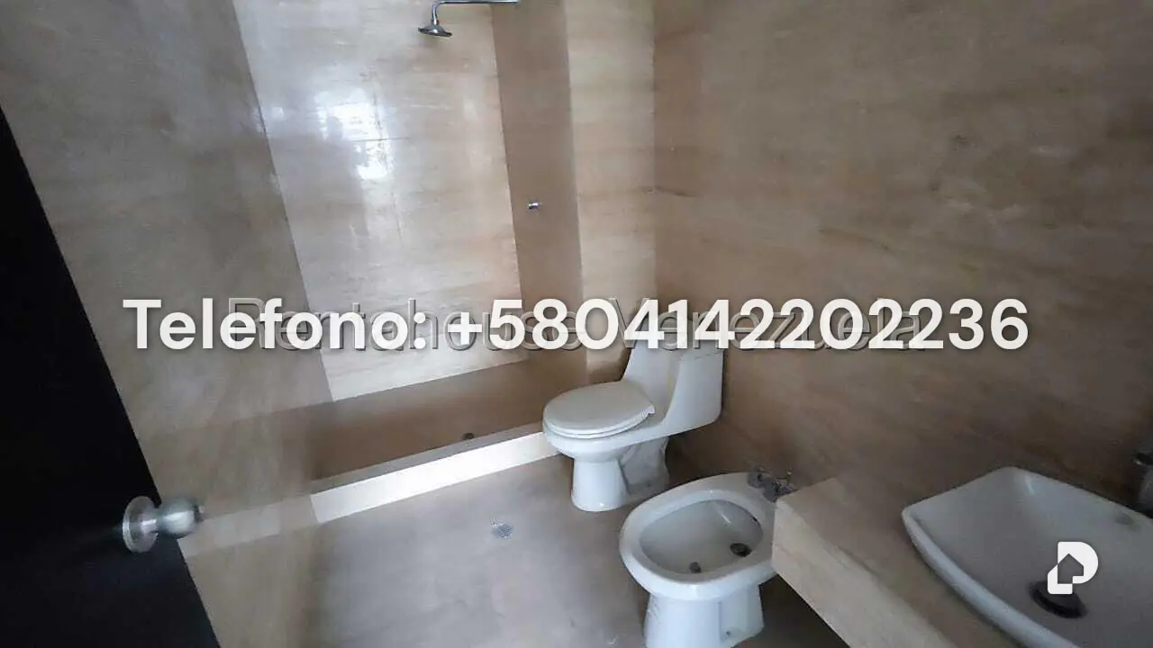 Apartamento en Las Mercedes, Caracas – 24