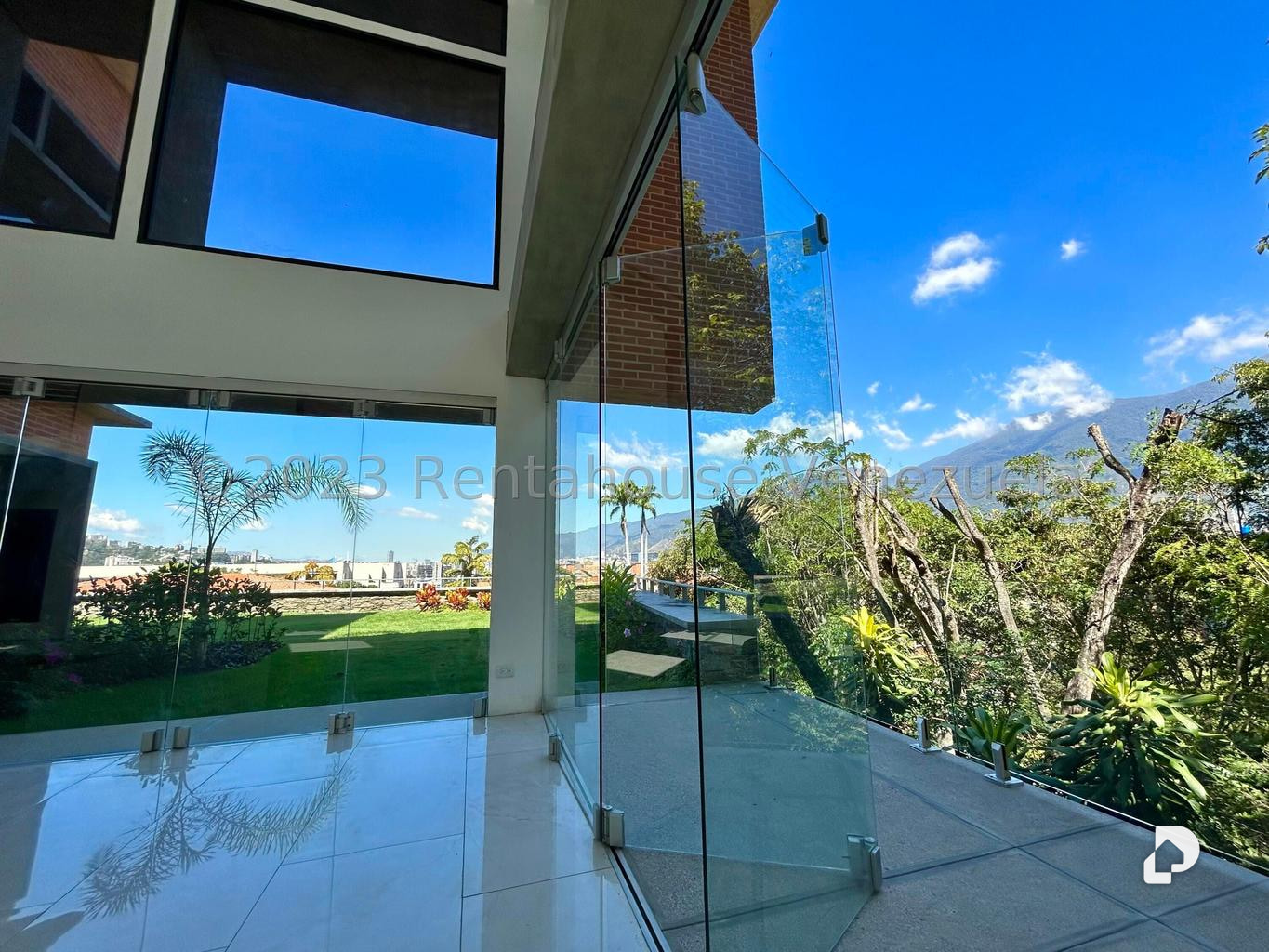 Casa en Lomas de Las Mercedes, Caracas – 10