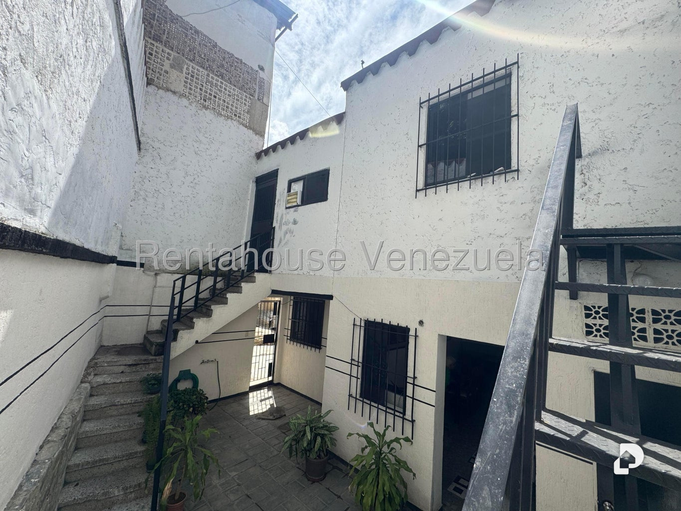 Casa en El Paraíso, Caracas – 12