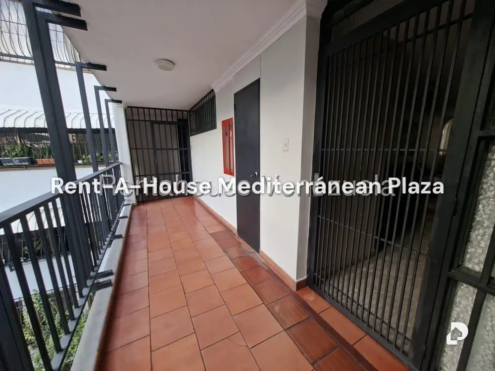 Apartamento en Sabana Larga, Valencia – 2