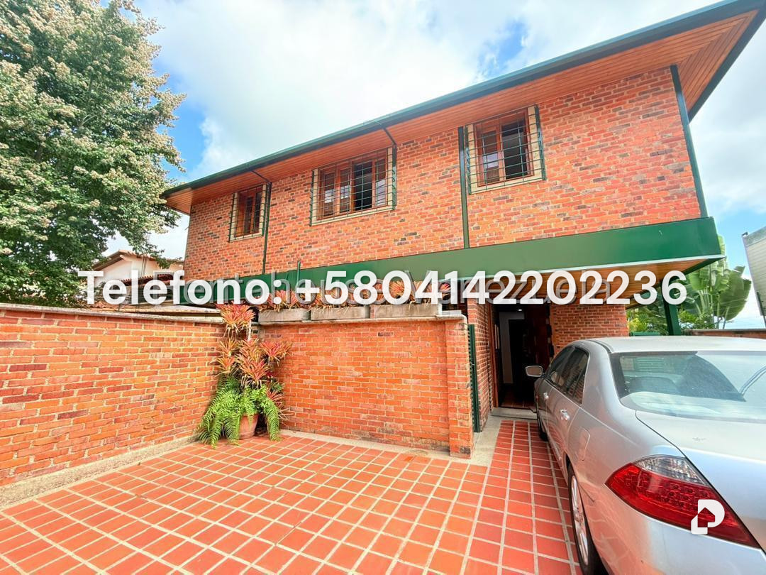 Casa en Lomas de La Lagunita, Caracas – 2