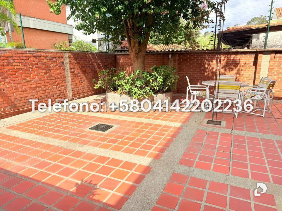 Casa en Lomas de La Lagunita, Caracas – 42