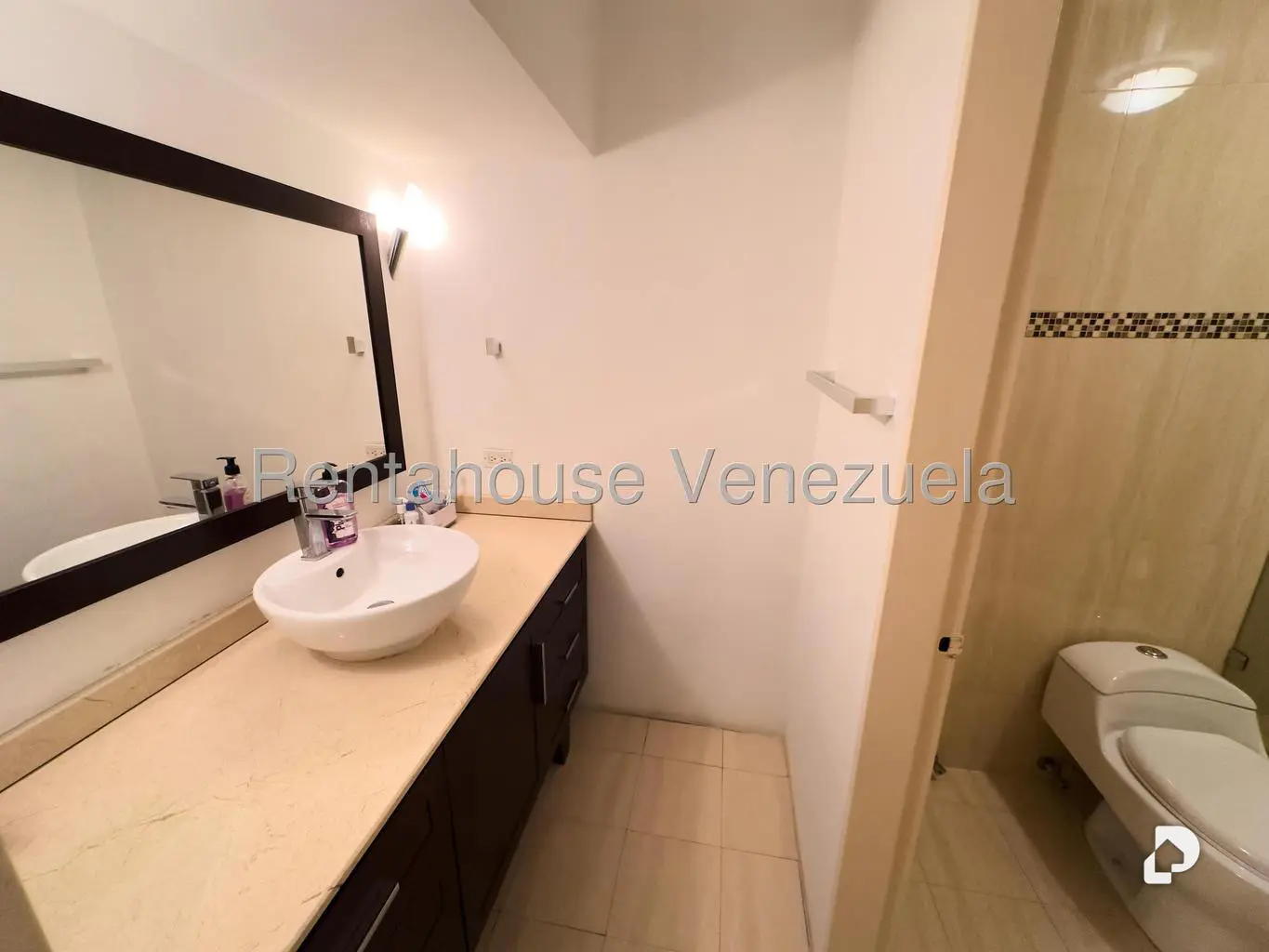 Apartment in Los Naranjos (del Cafetal), Caracas – 31
