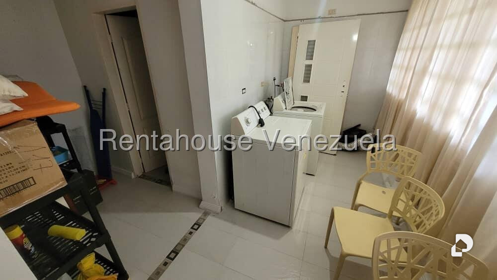 Casa en Lomas de Monte Claro, Caracas – 22