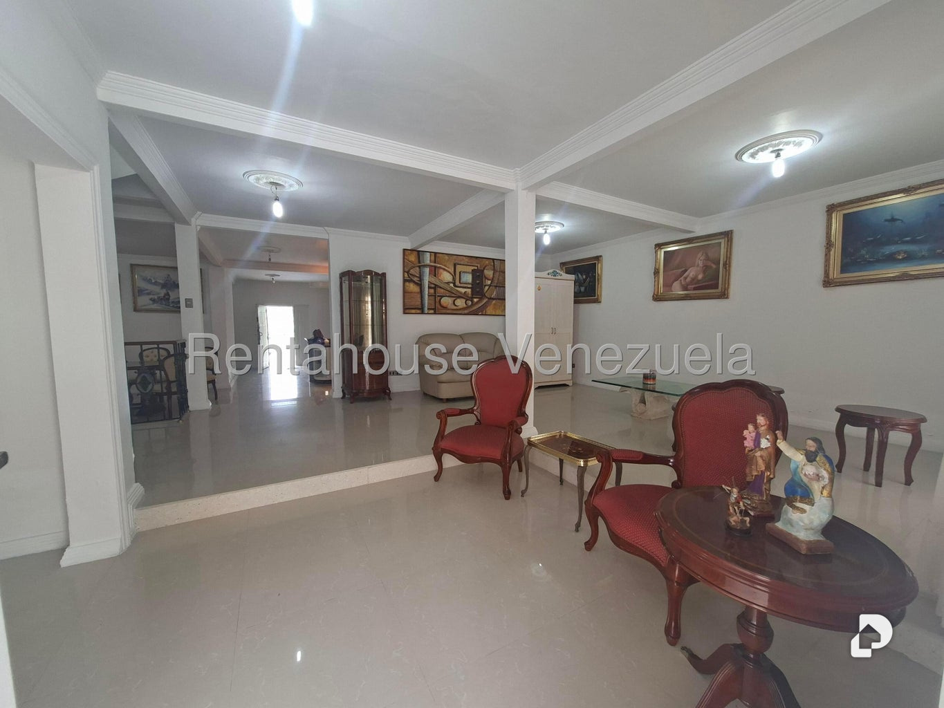 Casa en Lomas de Monte Claro, Caracas – 25