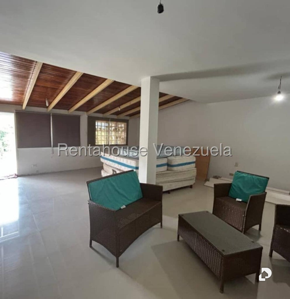 Casa en Lomas de Monte Claro, Caracas – 20