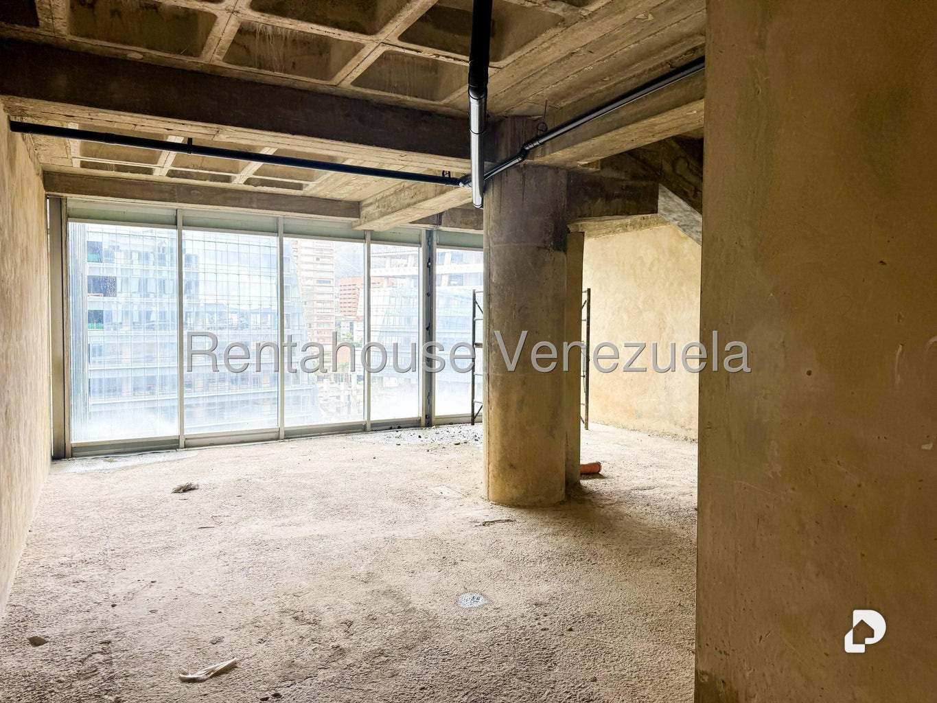Oficina en La Castellana, Caracas – 16