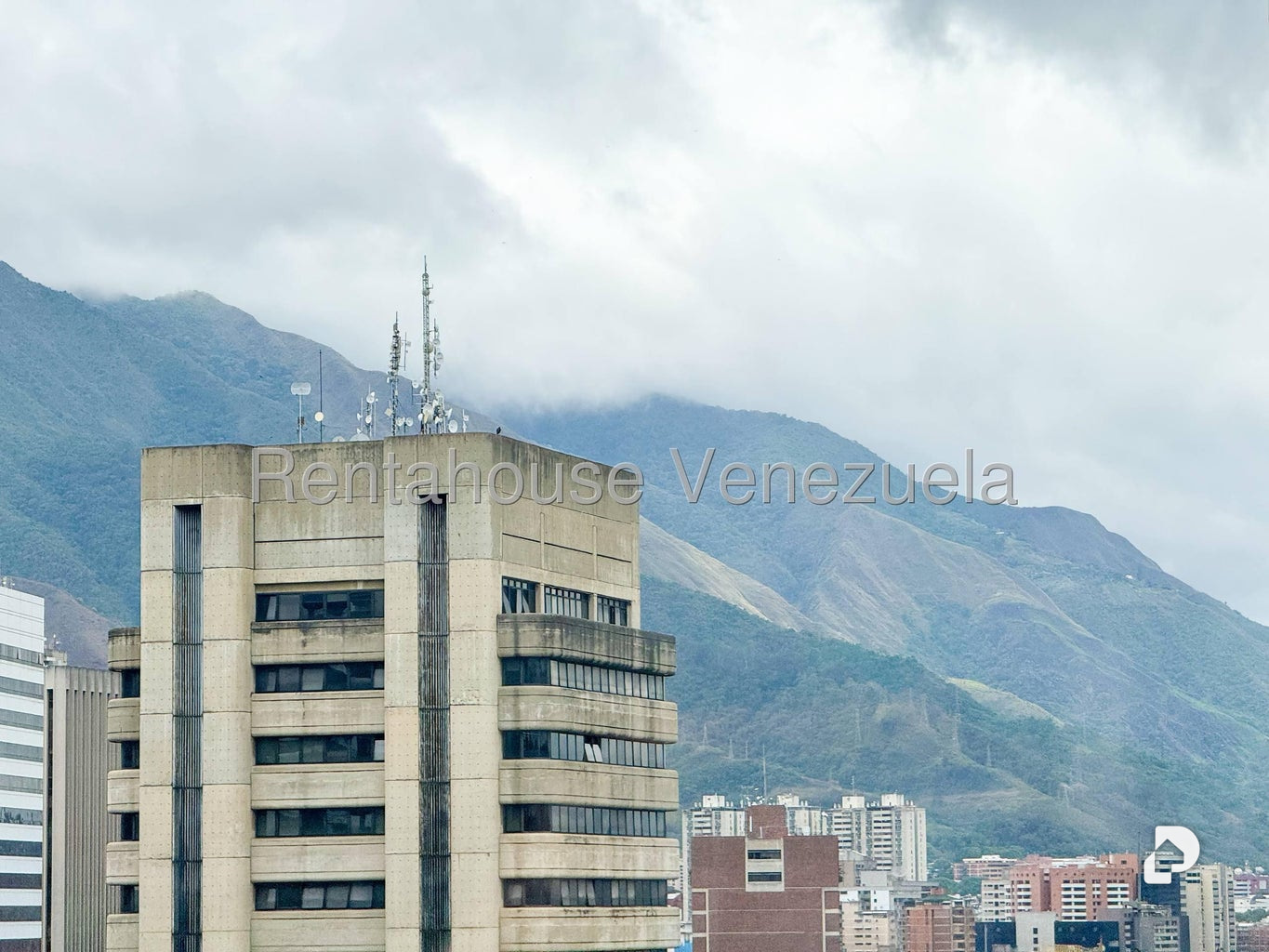 Oficina en La Castellana, Caracas – 2