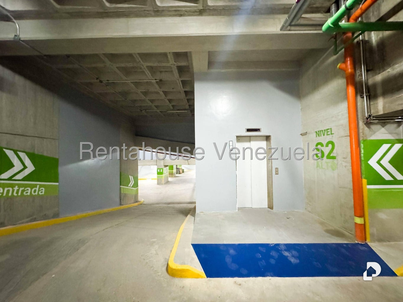 Oficina en La Castellana, Caracas – 7