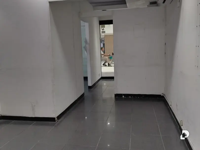 Local comercial en Vega Arriba, Guatire – 2