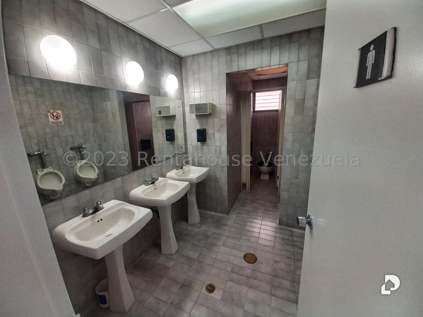 Oficina en Las Mercedes, Caracas – 21