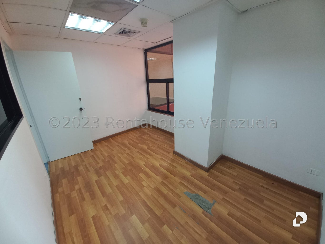 Oficina en Las Mercedes, Caracas – 9