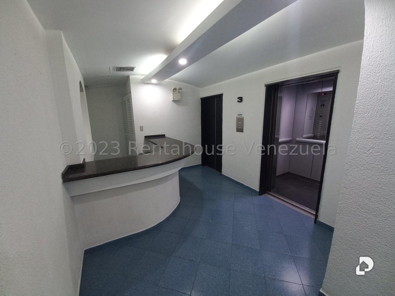 Oficina en Las Mercedes, Caracas – 4