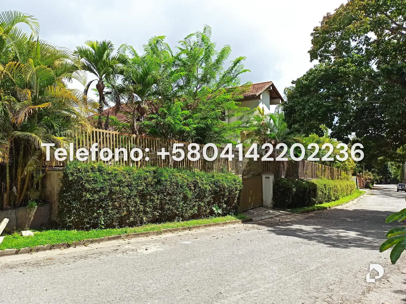 Casa en Oripoto, Caracas – 26