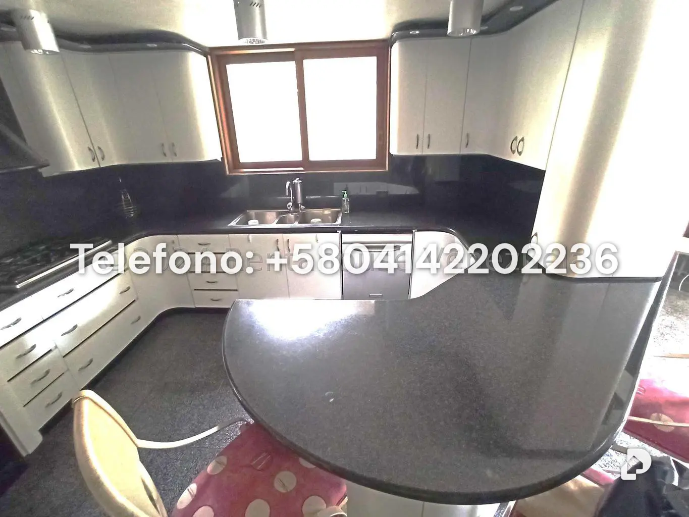 Casa en Oripoto, Caracas – 22