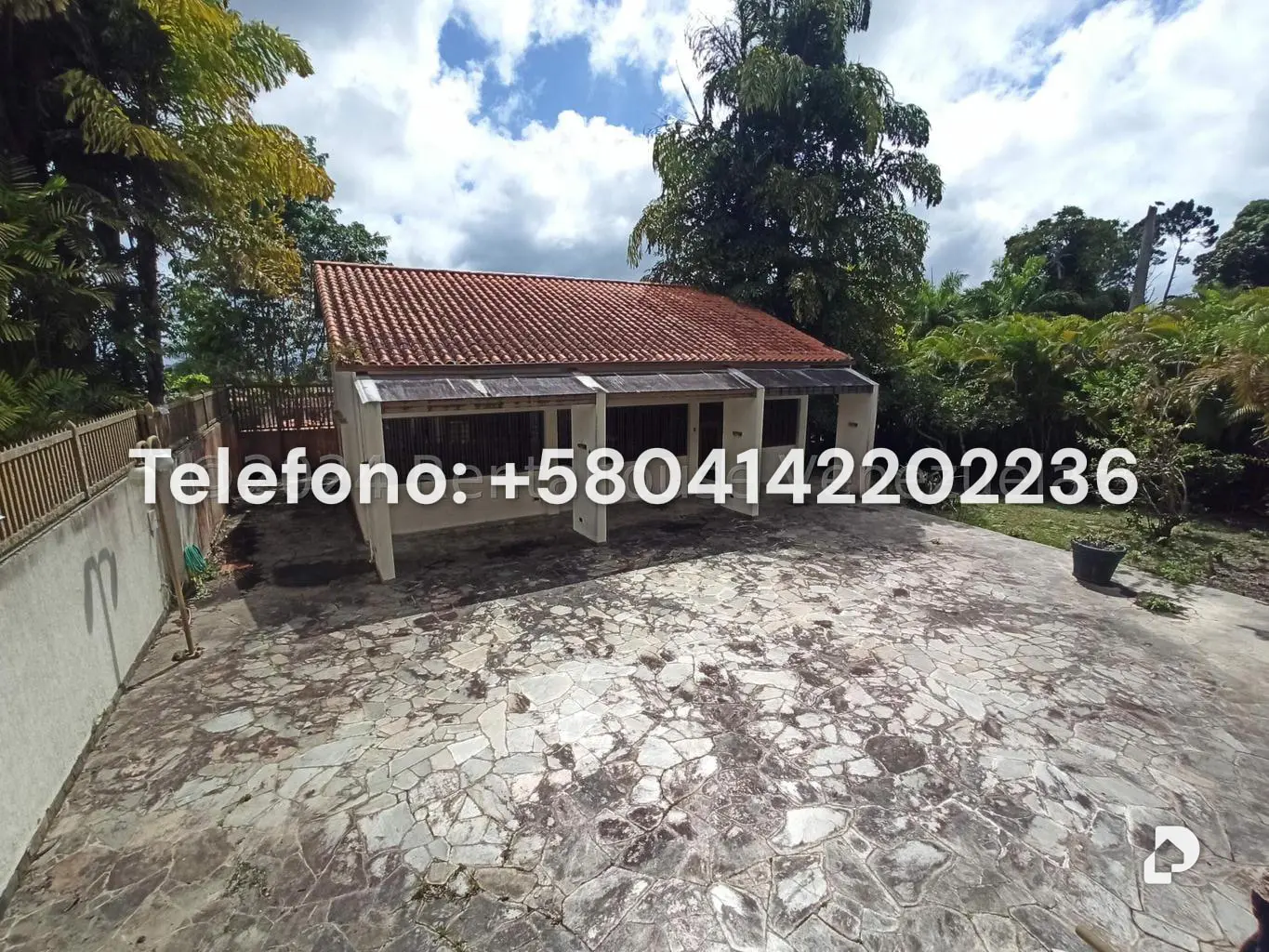 Casa en Oripoto, Caracas – 21