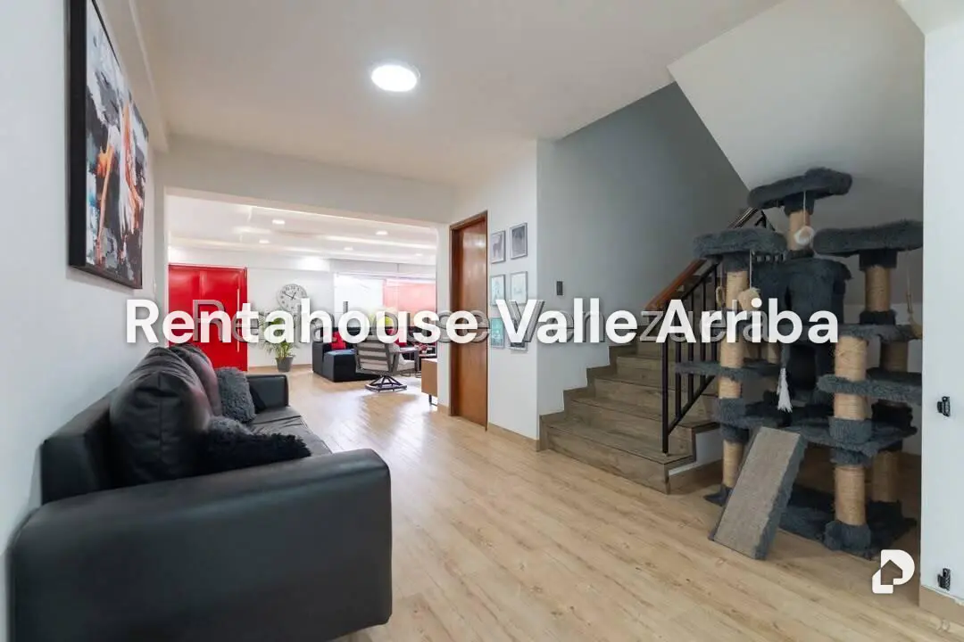 Casa en Colinas de Vista Alegre, Caracas – 21