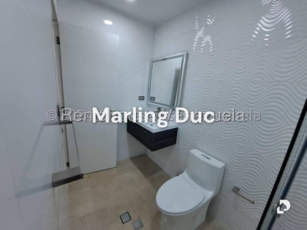 Apartamento en El Rosal, Caracas – 4
