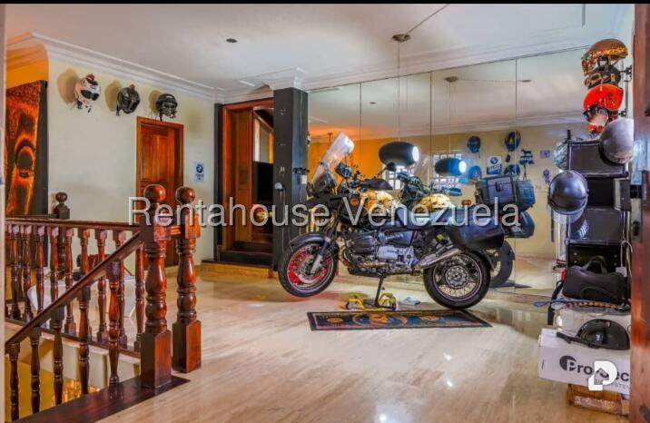 Casa en El Peñón, Caracas – 12