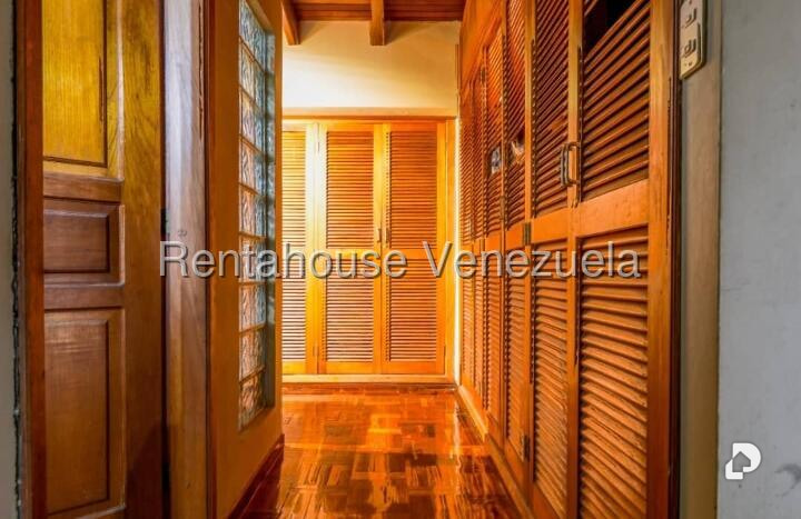 Casa en El Peñón, Caracas – 26