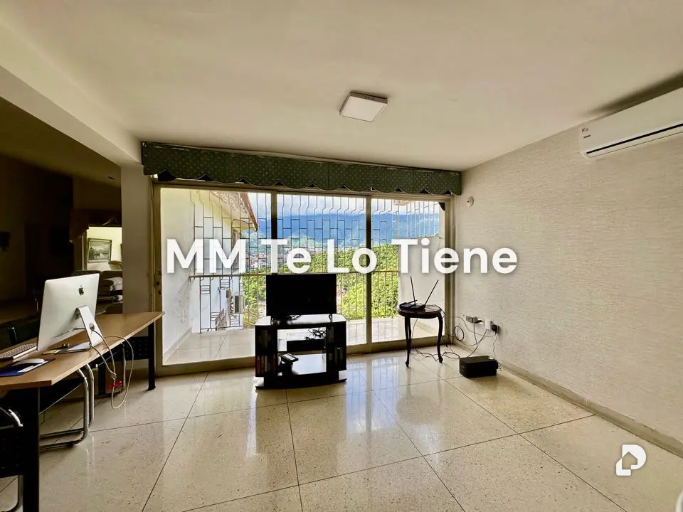 House in San Román, Caracas – 30