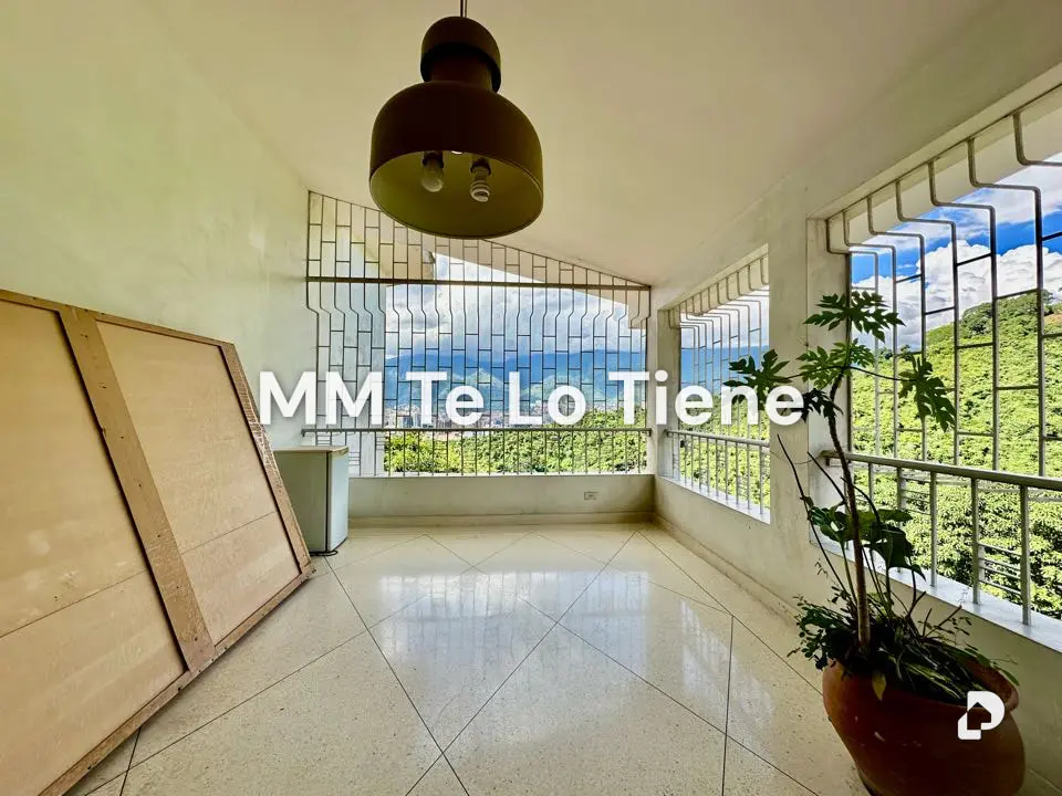 House in San Román, Caracas – 36