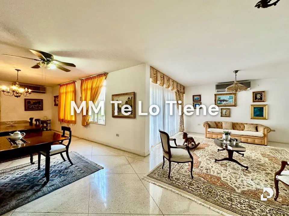 House in San Román, Caracas – 11