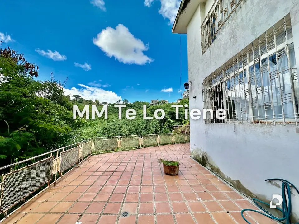 House in San Román, Caracas – 19