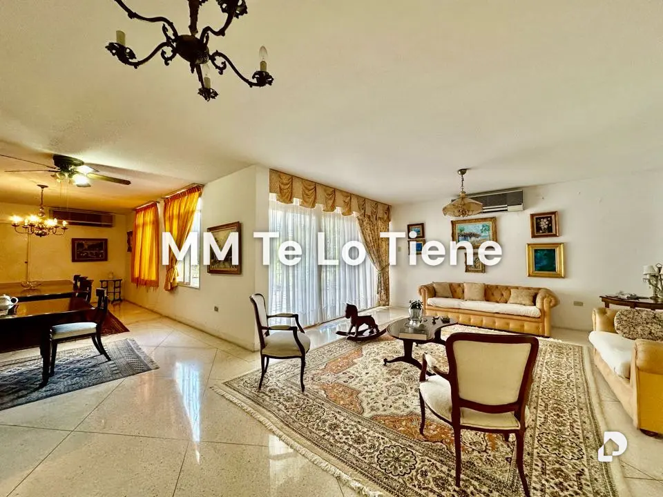 House in San Román, Caracas – 9