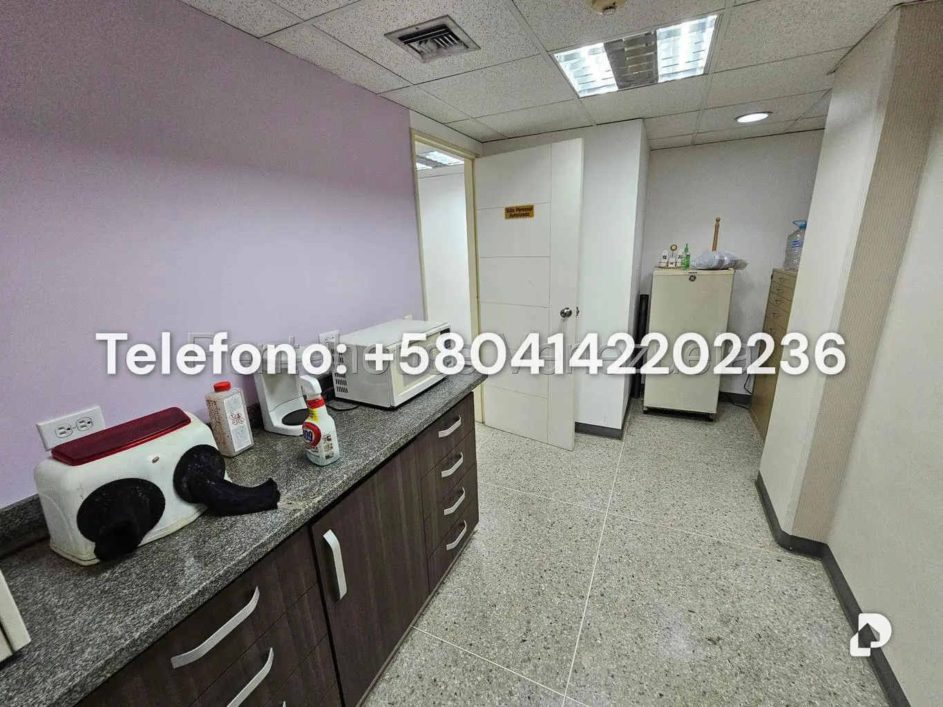 Local comercial en La Urbina, Caracas – 16