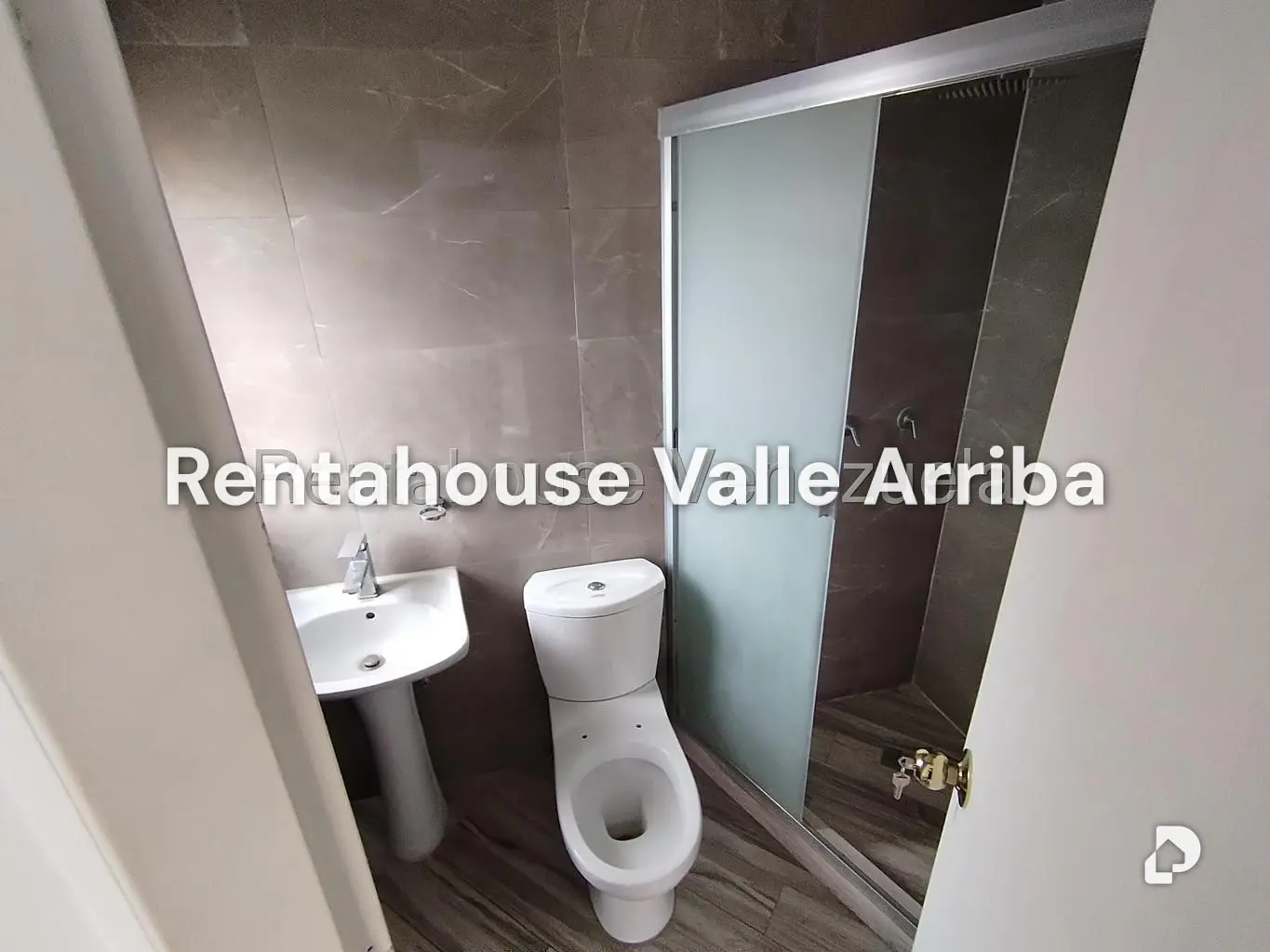 Apartamento en Colinas de Valle Arriba, Caracas – 25