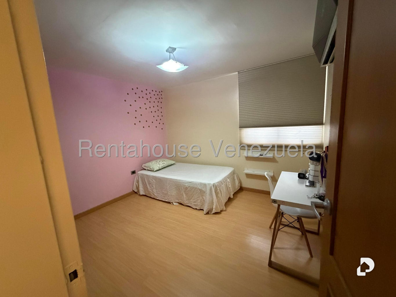 Apartamento en Colinas de La Tahona, Caracas – 26