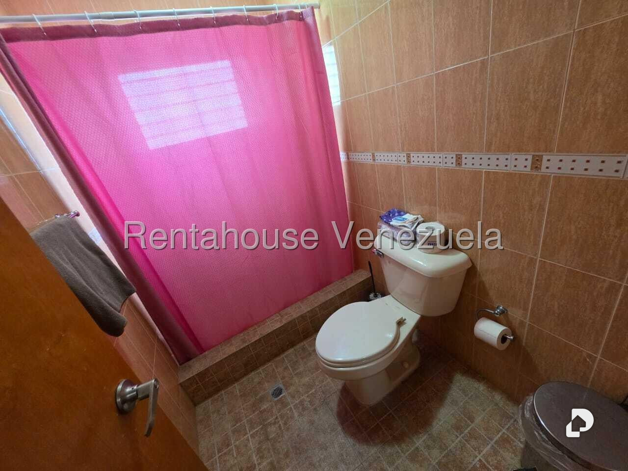 Apartamento en Los Naranjos (del Cafetal), Caracas – 24