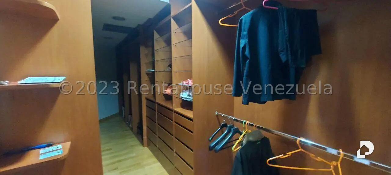 Apartamento en Los Chorros, Caracas – 22