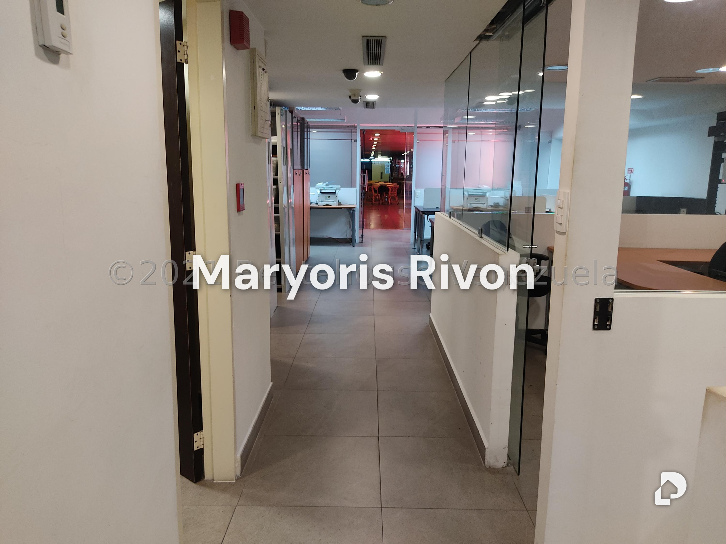 Local comercial en Las Mercedes, Caracas – 19