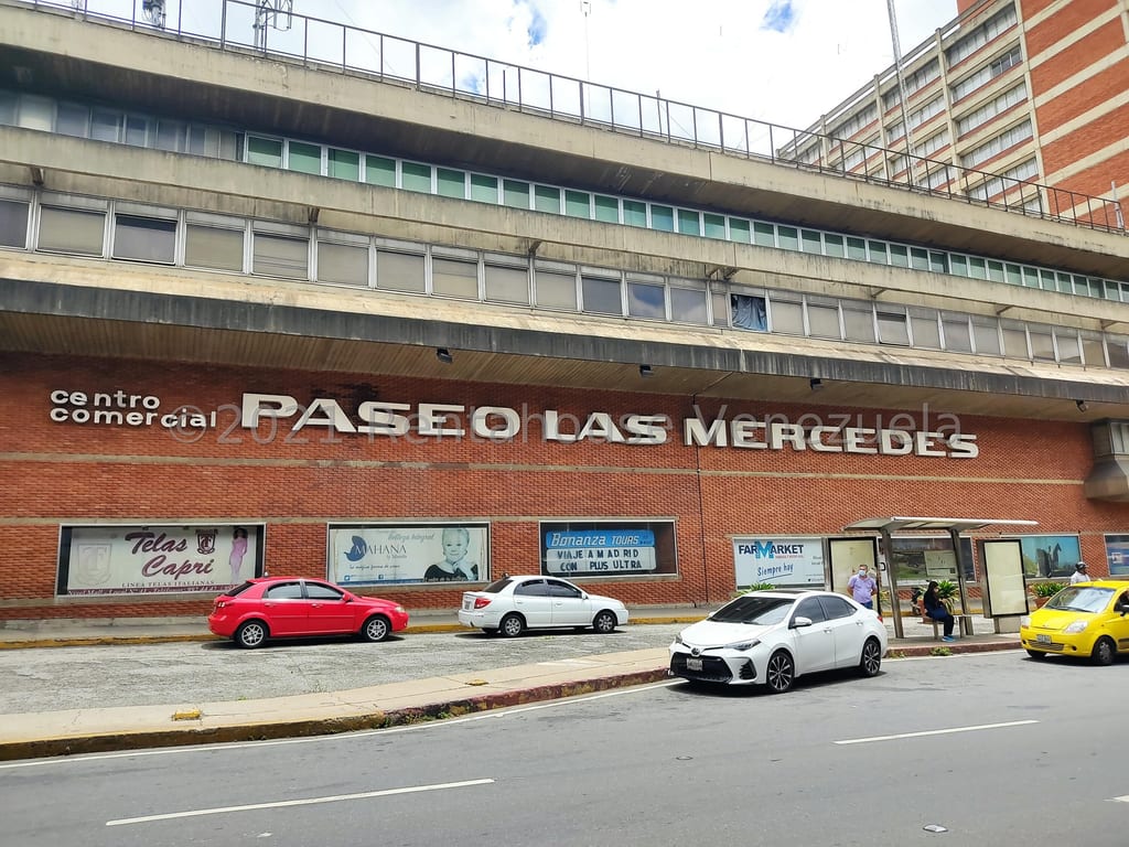 Local comercial en Las Mercedes, Caracas - 1