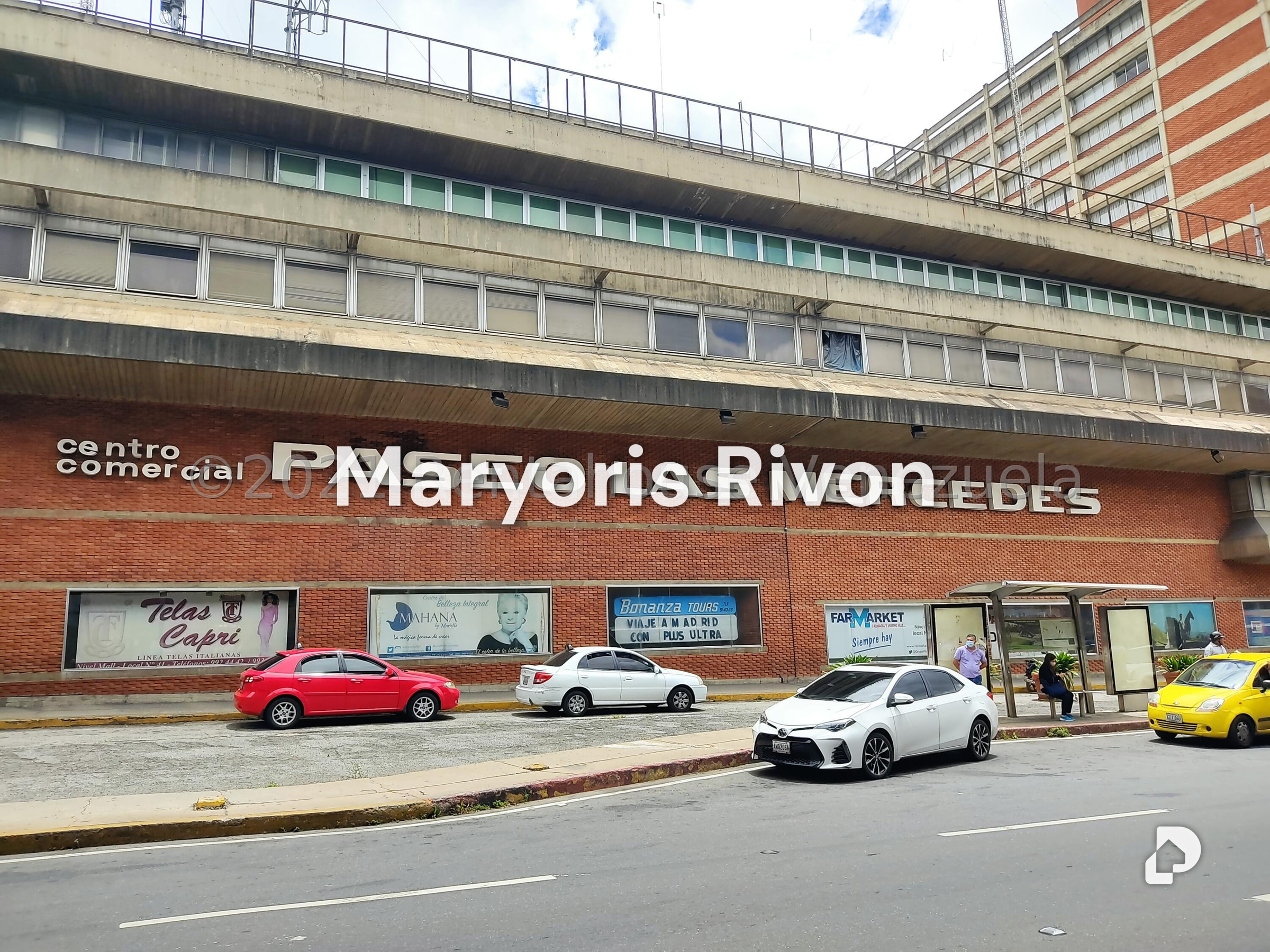 Local comercial en Las Mercedes, Caracas – 1