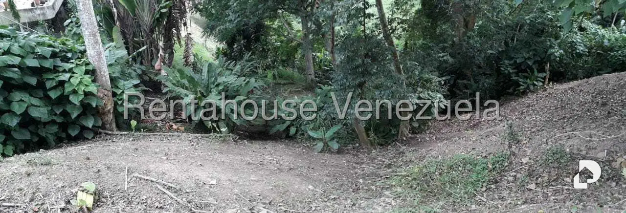 Terreno en Parque Oripoto, Caracas