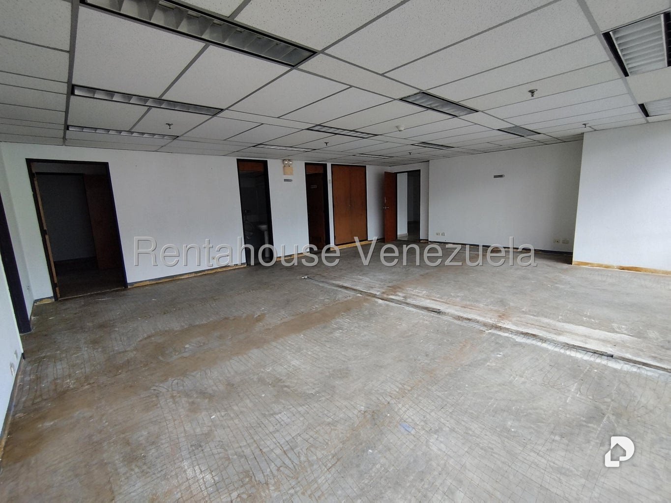 Oficina en Plaza Venezuela, Caracas – 28