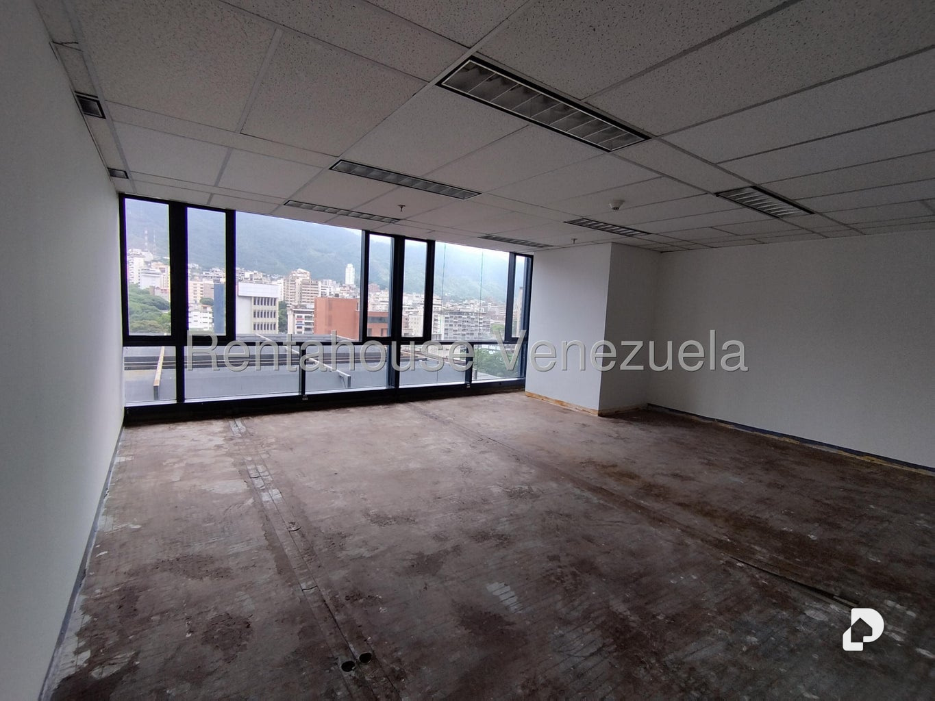 Oficina en Plaza Venezuela, Caracas – 20