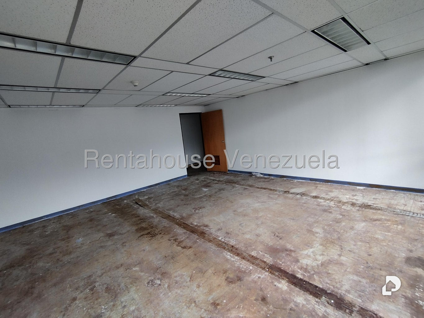 Oficina en Plaza Venezuela, Caracas – 18