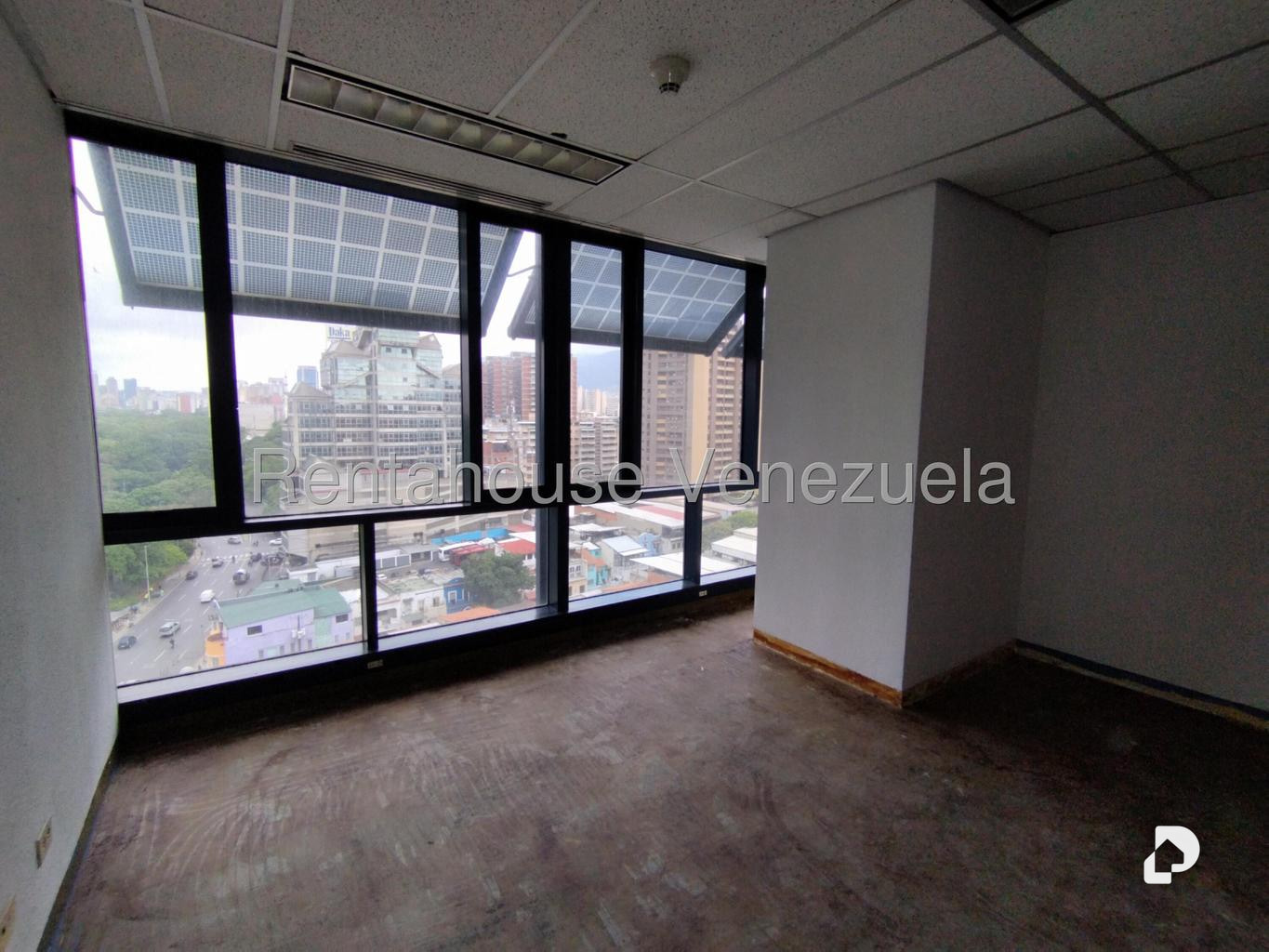Oficina en Plaza Venezuela, Caracas – 7