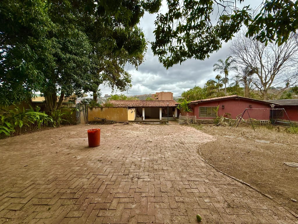 House in Los Campitos, Caracas - 1