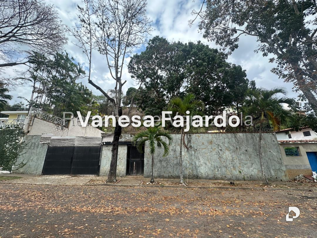 Terreno en Santa Fe Norte, Caracas – 17