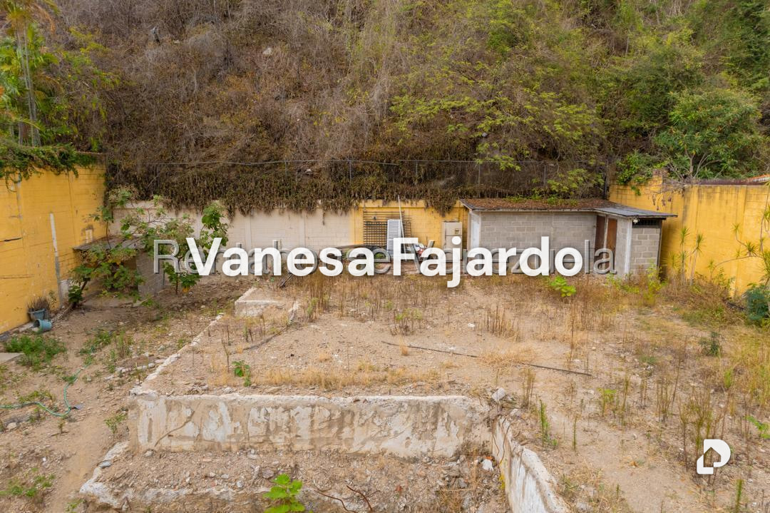 Terreno en Santa Fe Norte, Caracas – 21
