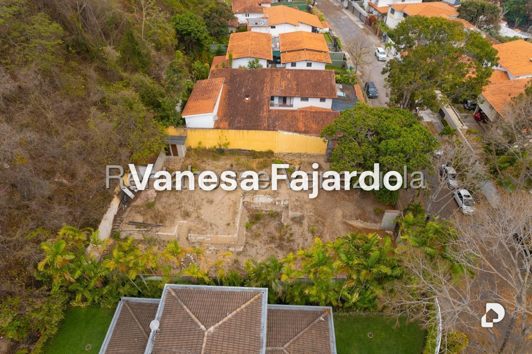 Terreno en Santa Fe Norte, Caracas – 13